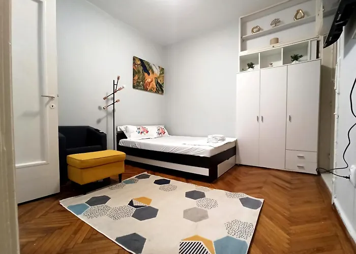 Abbey Hristo Botev Bucureşti